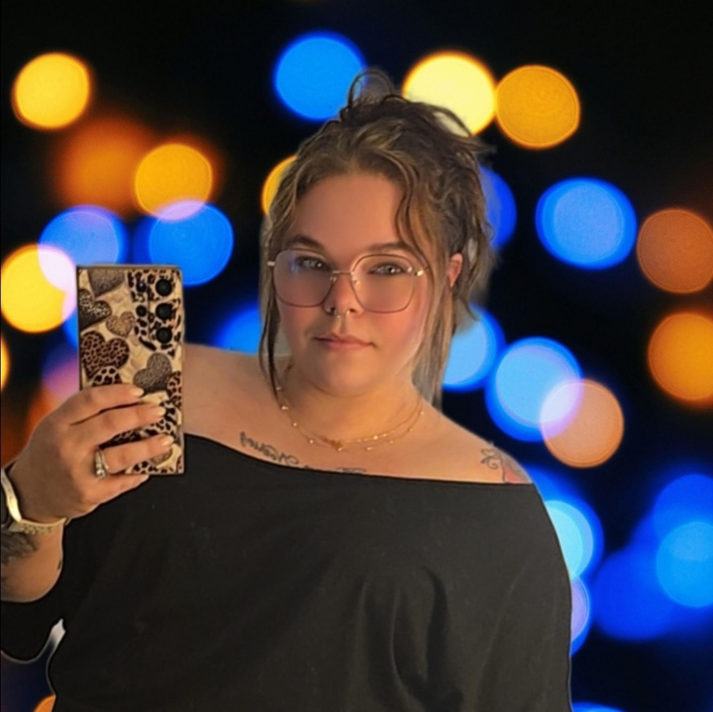 Meet your Posher, Nika